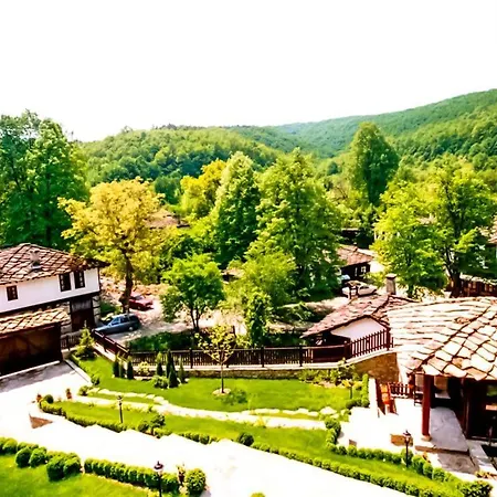Къща За Гости- Шарлопова Villa Bozhentsi