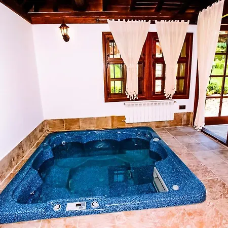 Къща За Гости- Шарлопова Villa Bozhentsi