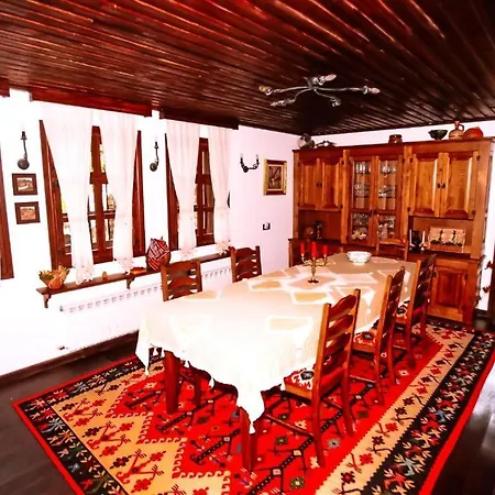 Villa Къща За Гости- Шарлопова Bozhentsi