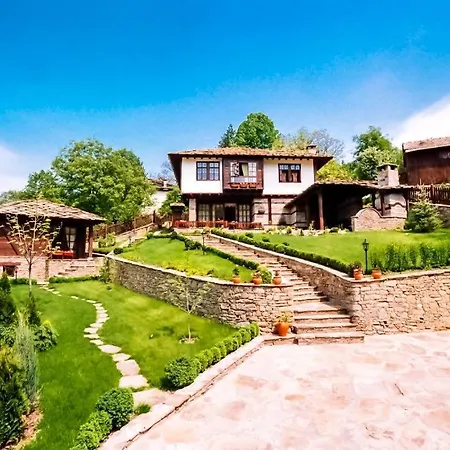 Къща За Гости- Шарлопова Villa Bozhentsi