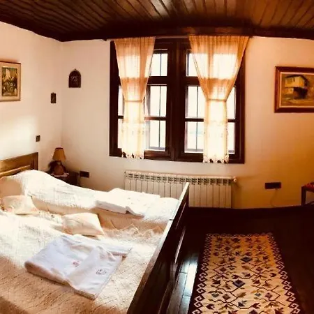 Villa Къща За Гости- Шарлопова *